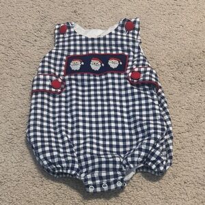 Gingham Smocked Santa Bubble
